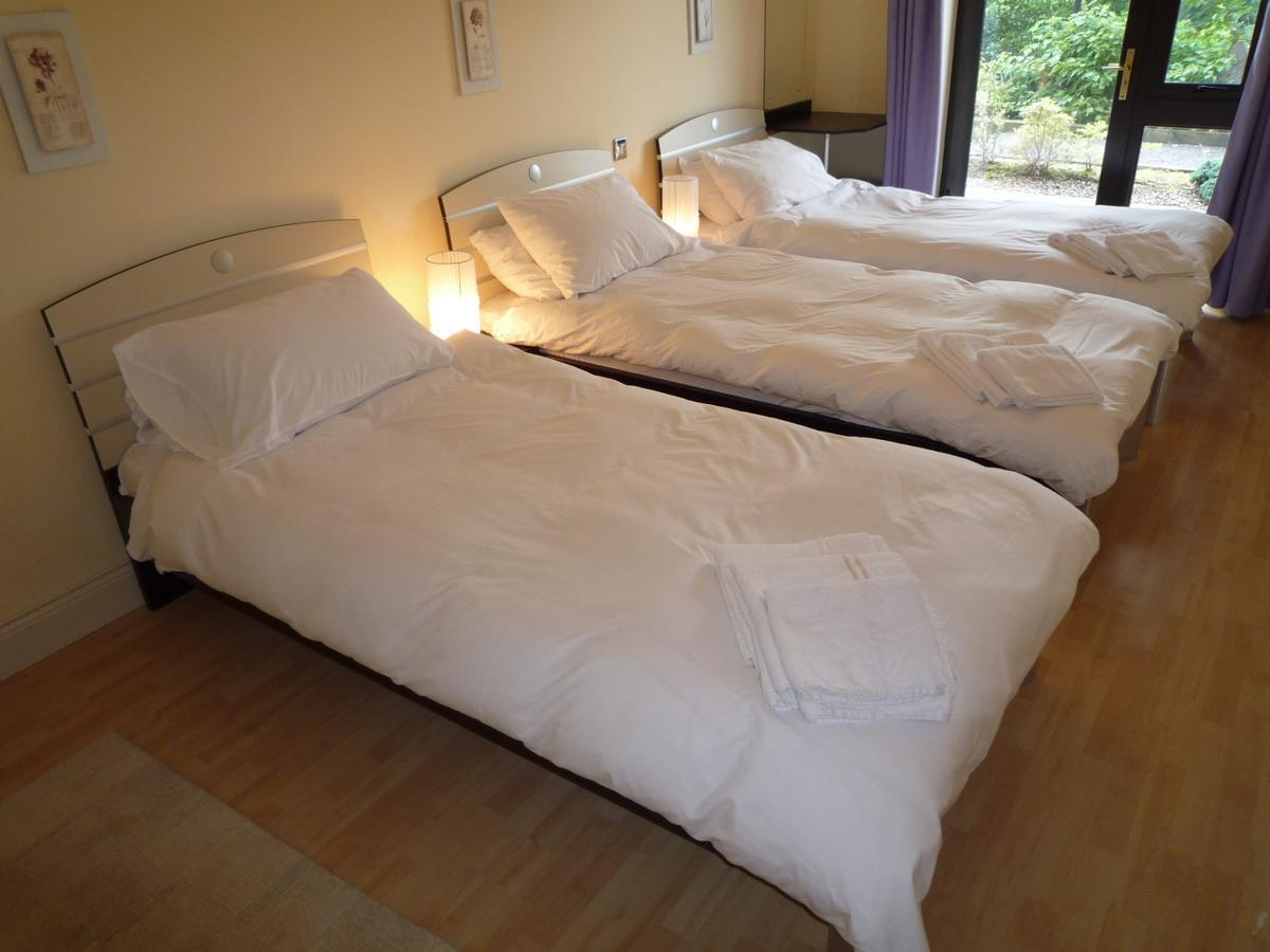 Grove Lodge Holiday Homes 2 Bed By Trident Holiday Homes キローグリン エクステリア 写真