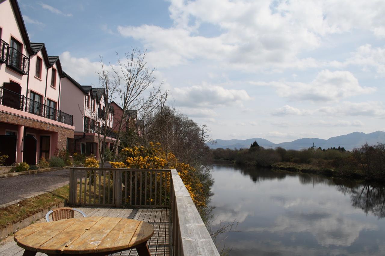 Grove Lodge Holiday Homes 2 Bed By Trident Holiday Homes キローグリン エクステリア 写真